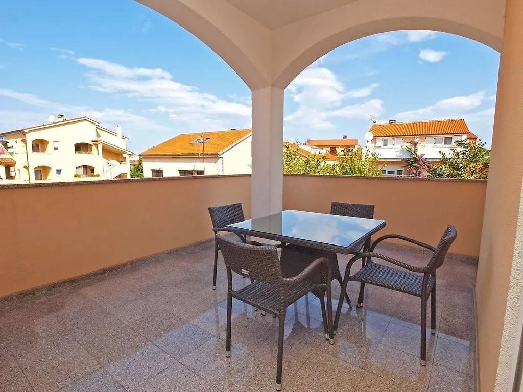 Apartments Medulin 396