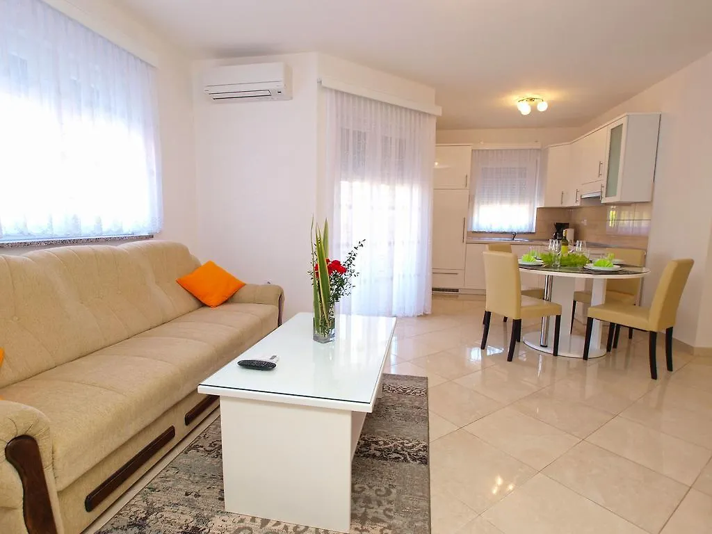 Apartments Medulin 396 Croatia